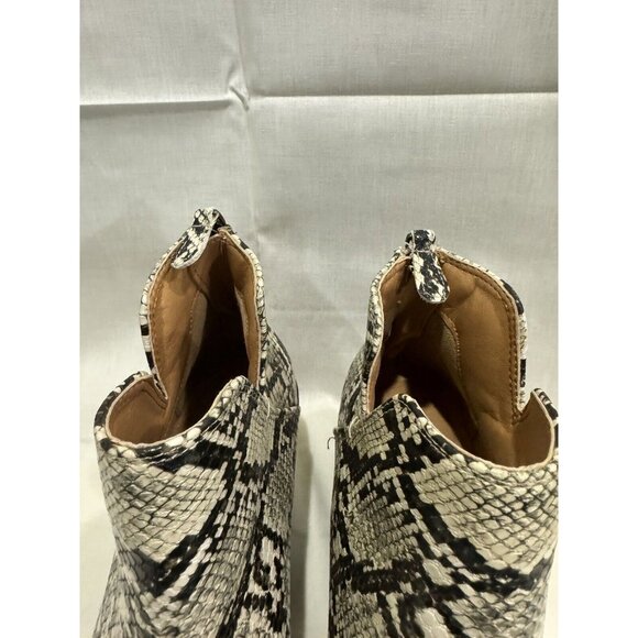 Mata VALENTINA-2 White/Black Snake Bootie Size 8 - Picture 5 of 8